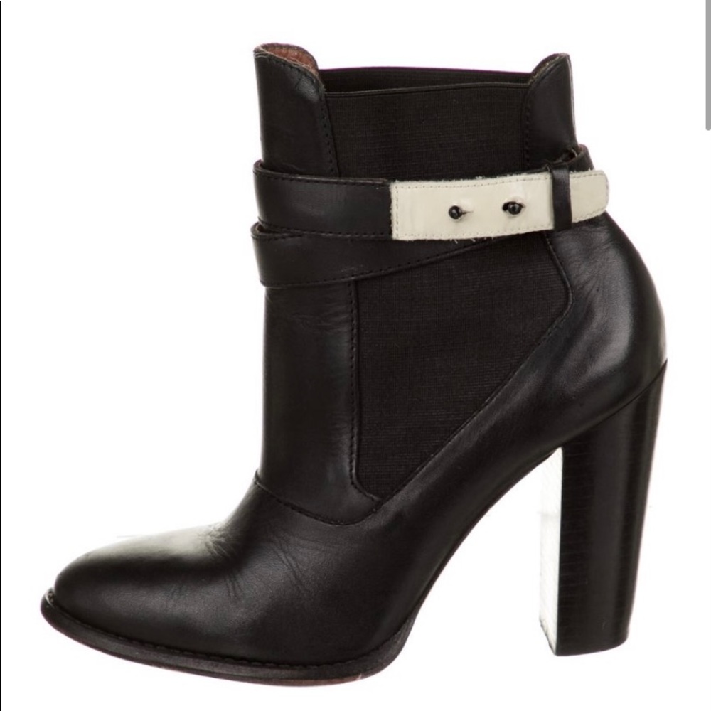 Elizabeth & James Solar Ankle Boots Black US 7.5